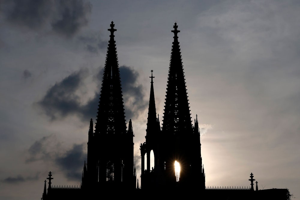 1024 Überlebende berichten über rituellem Mißbrauch?!